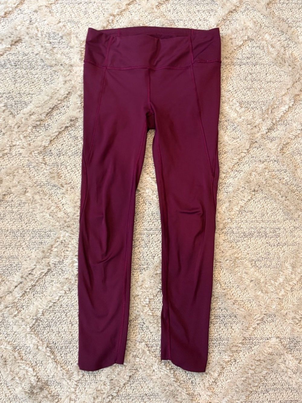 Athleta Elation Scalloped Hem Leggings - Plum - Size XS - EUC